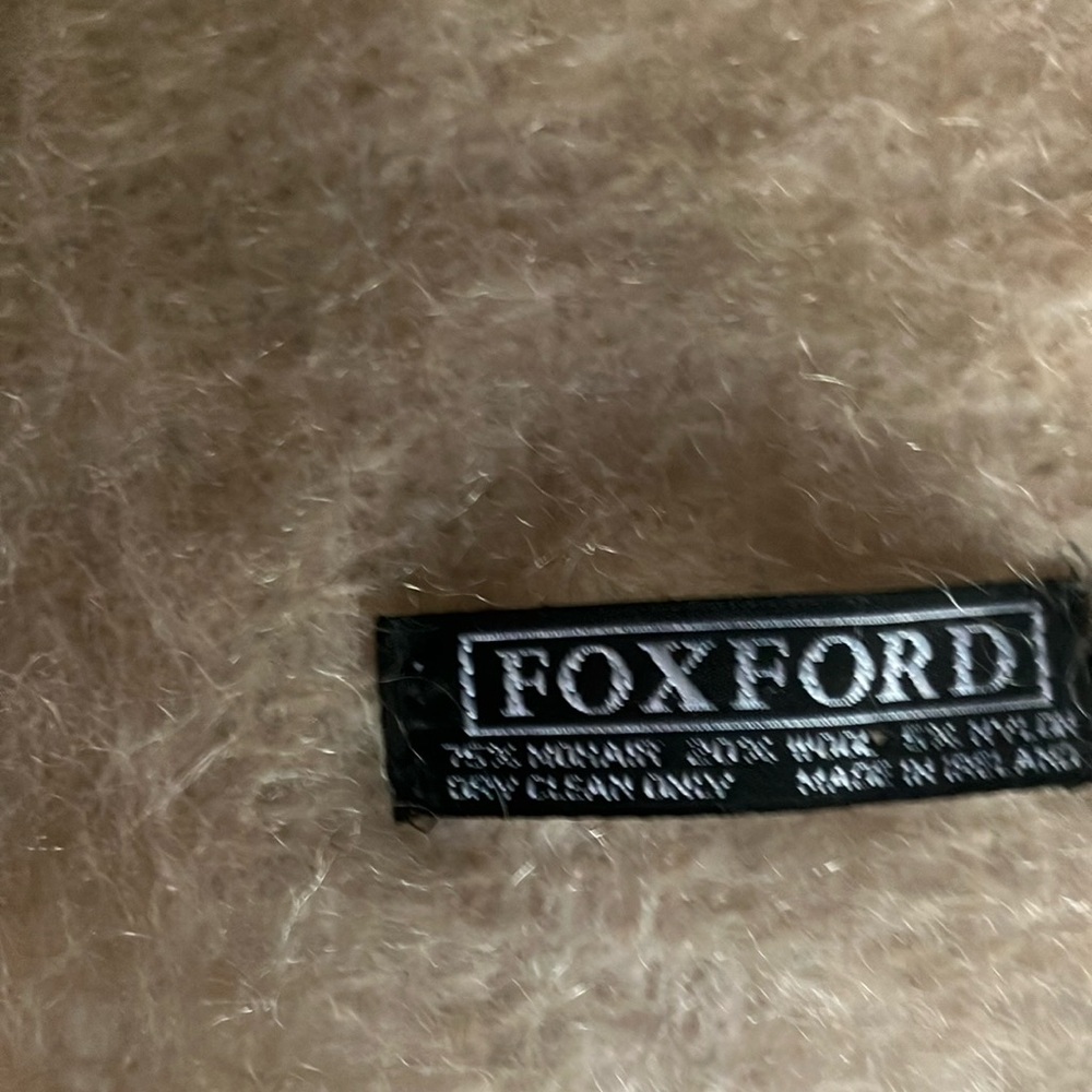 beautiful scarf fox ford brand
